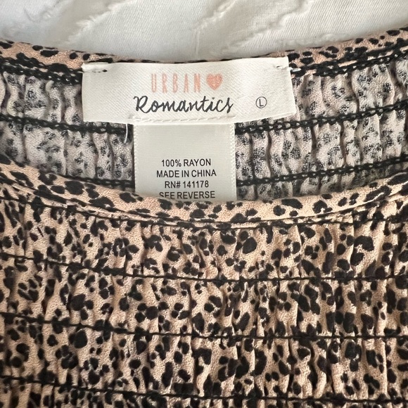 Leopard Print Smock Top - Picture 2 of 2